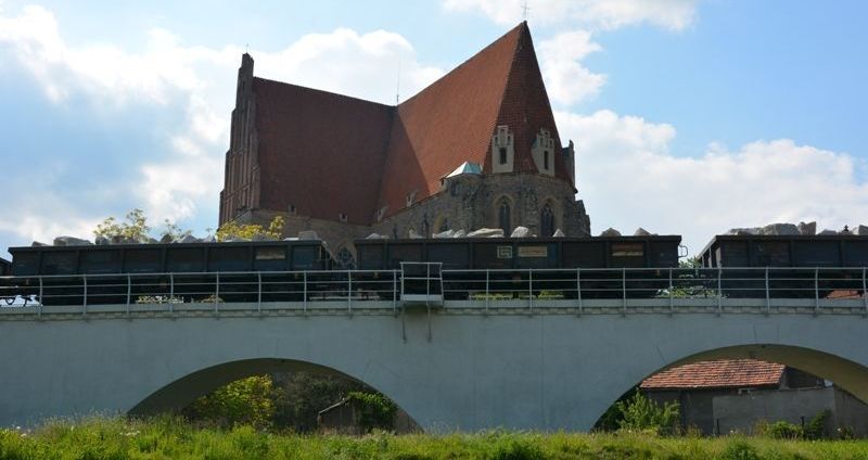 Strzegom: Premierowy transport