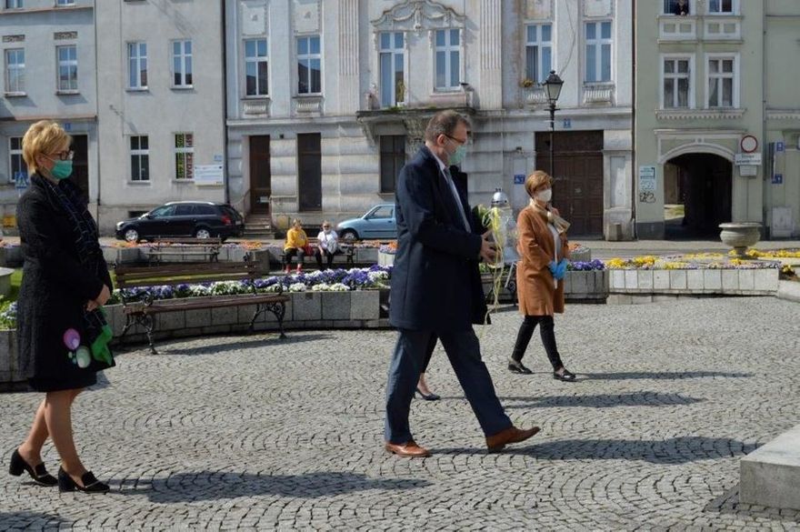 Świebodzice: Oddali hołd