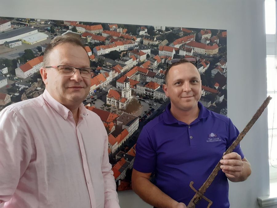 Świebodzice: Znalazł szablę
