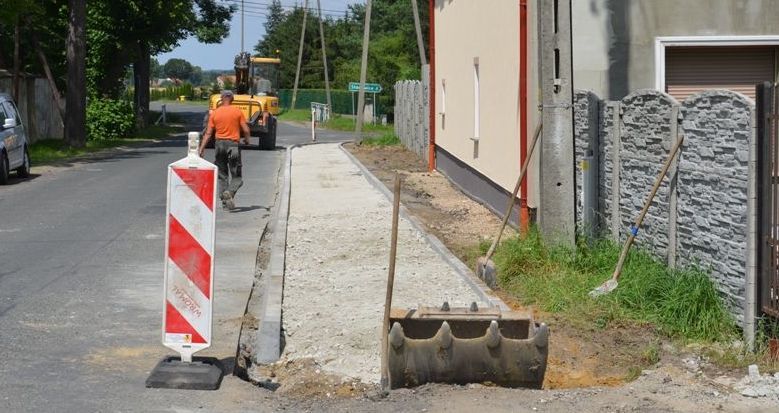Olszany: Chodnik w Olszanach