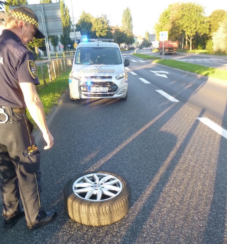 Świdnica: Koło na jezdni