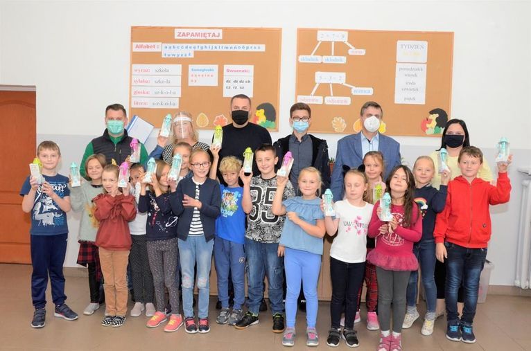 Gmina Żarów: Ekologiczne butelki