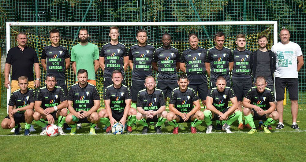 Strzegom: Rezerwy liderem