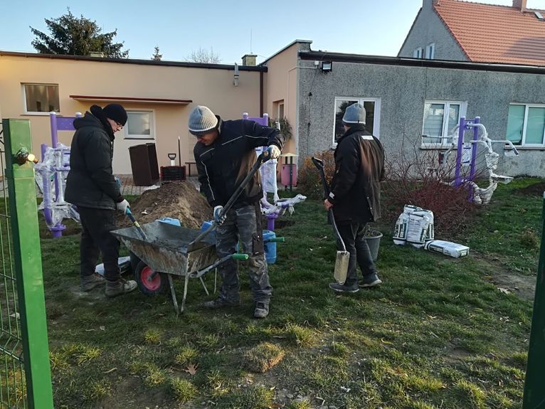 Zastruże: Akademia w Zastrużu