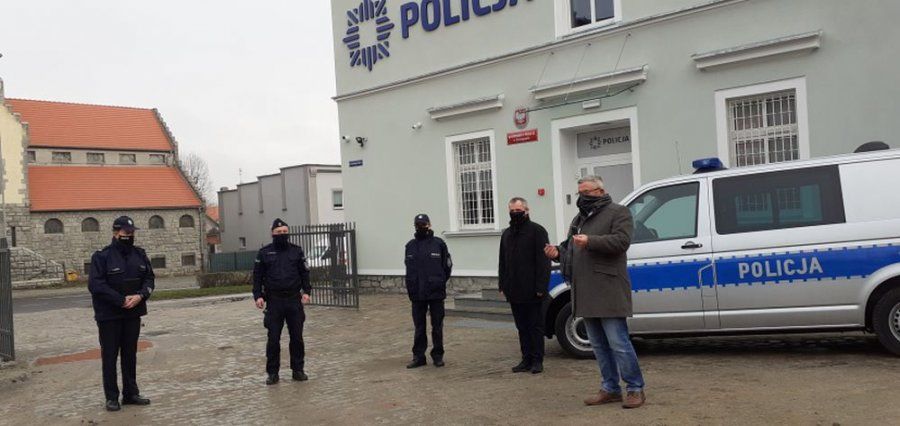 powiat świdnicki: Nowe radiowozy