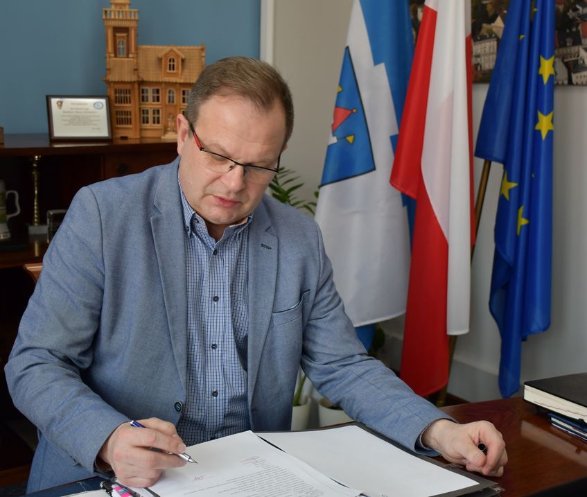 Świebodzice: Burmistrz o działaniach opozycji