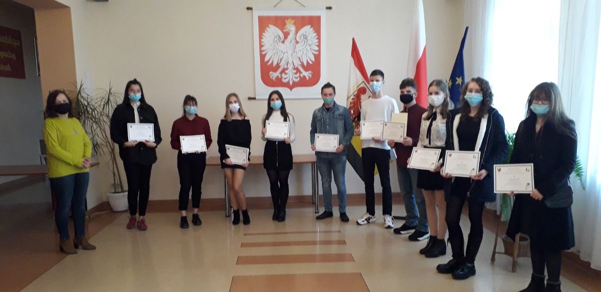 Świebodzice: Stypendia dla prymusów