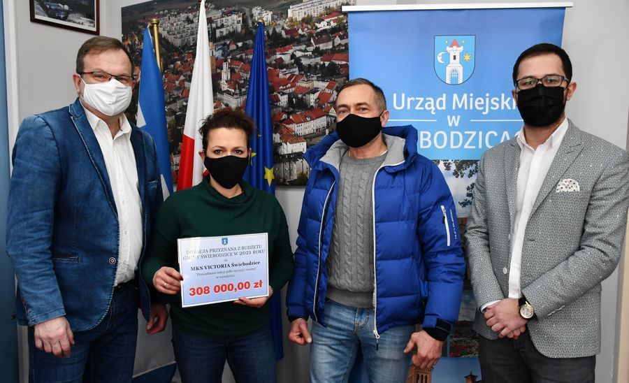 Świebodzice: Umowy z organizacjami