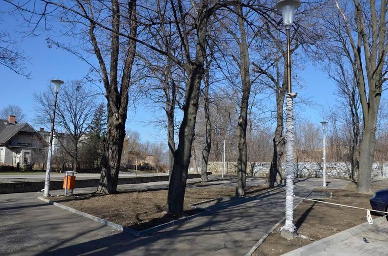 Żarów: Prace przy skwerze