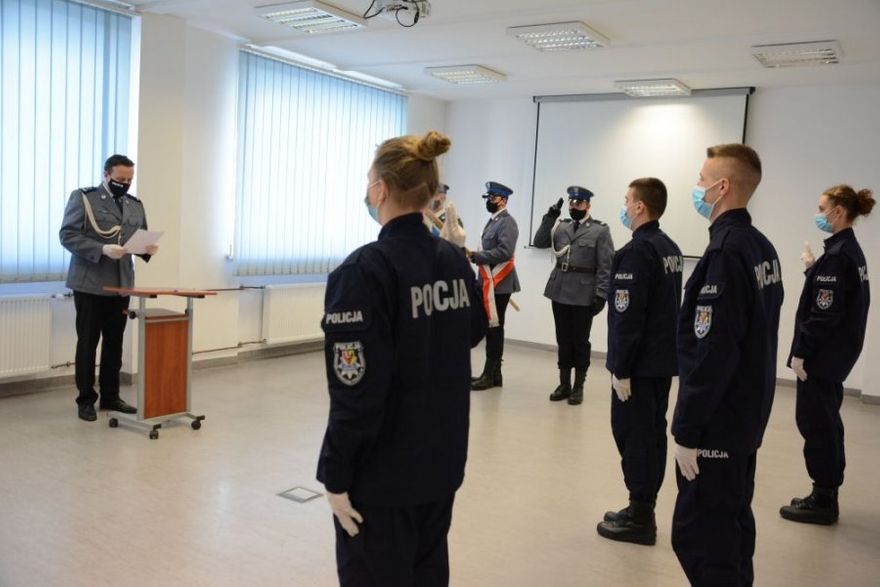 Świdnica/powiat świdnicki: Ślubowanie policjantów