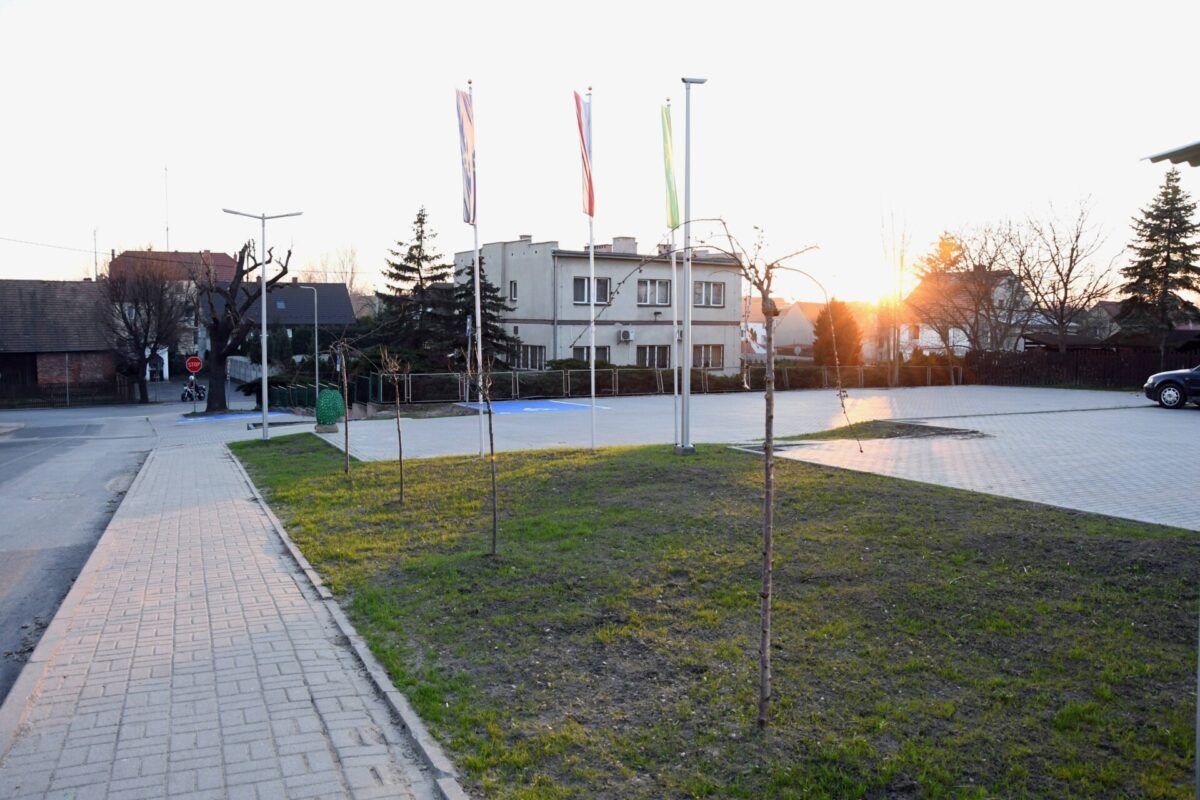 Marcinowice: Przebudowali parking