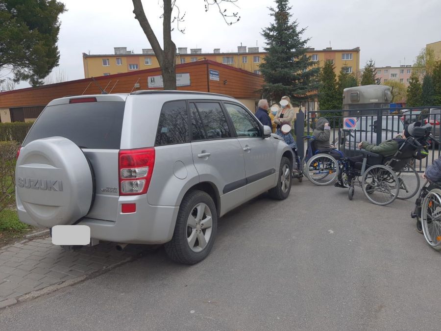 Świdnica: Parkują jak chcą...