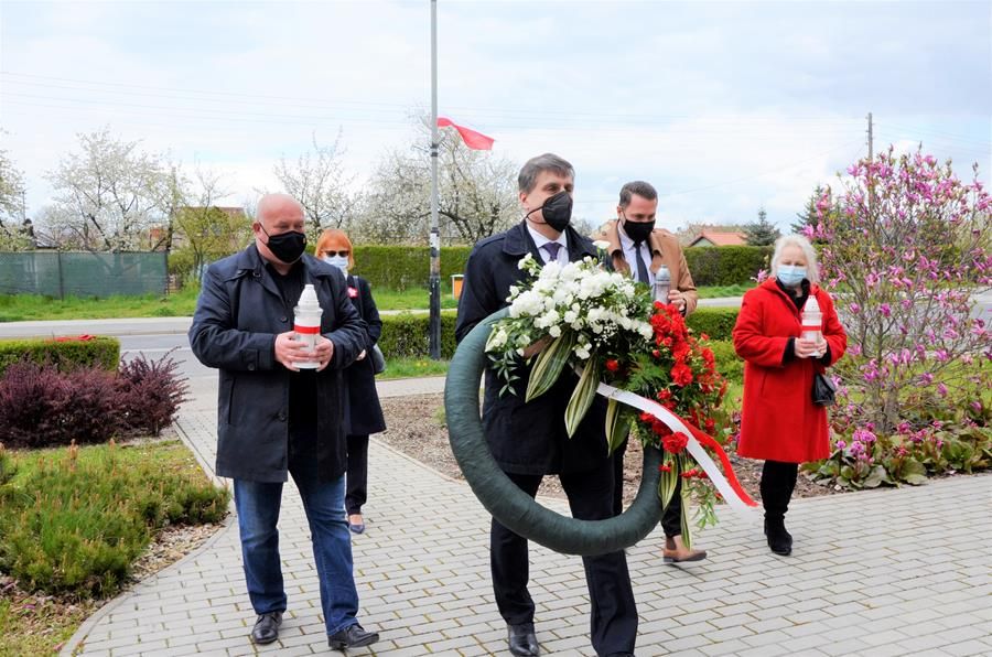 Żarów: Symboliczne obchody