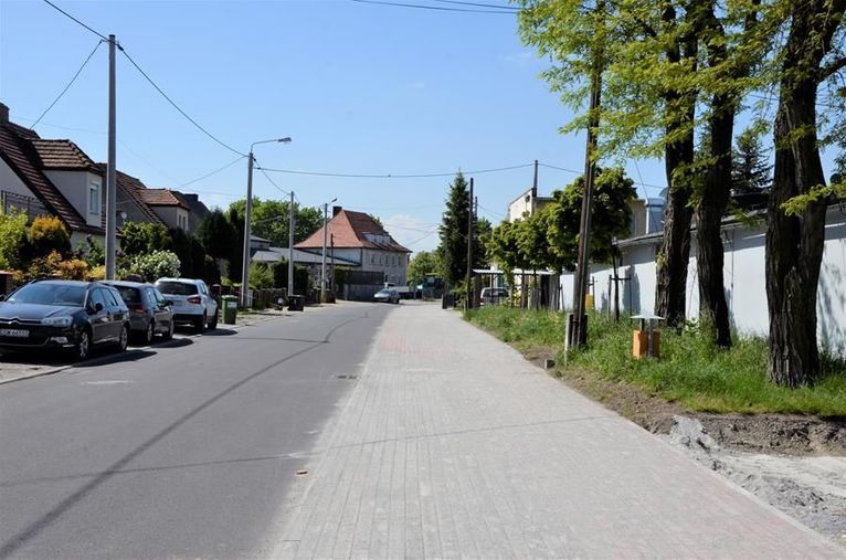 Żarów: Chodnik dla mieszkańców