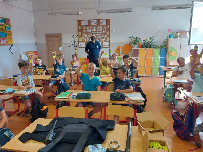 Żarów: Dzielnicowy u najmłodszych