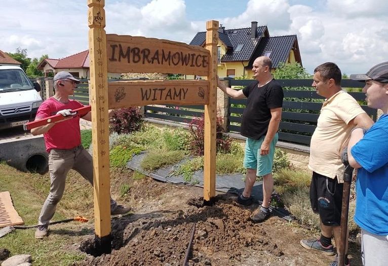 Gmina Żarów: Nowe witacze