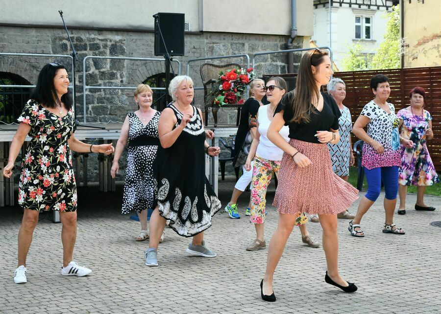 Świebodzice: Piknik międzypokoleniowy