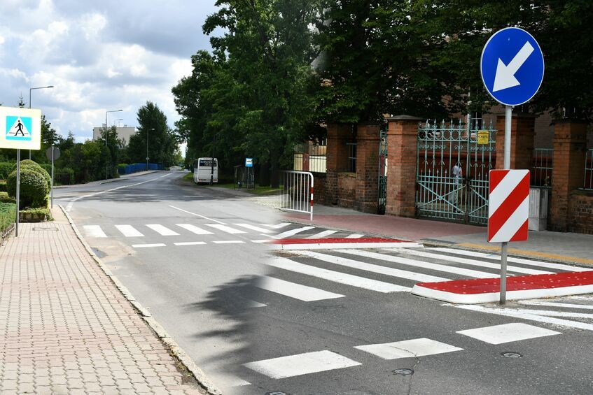 Świebodzice: Bezpieczniej na przejściach