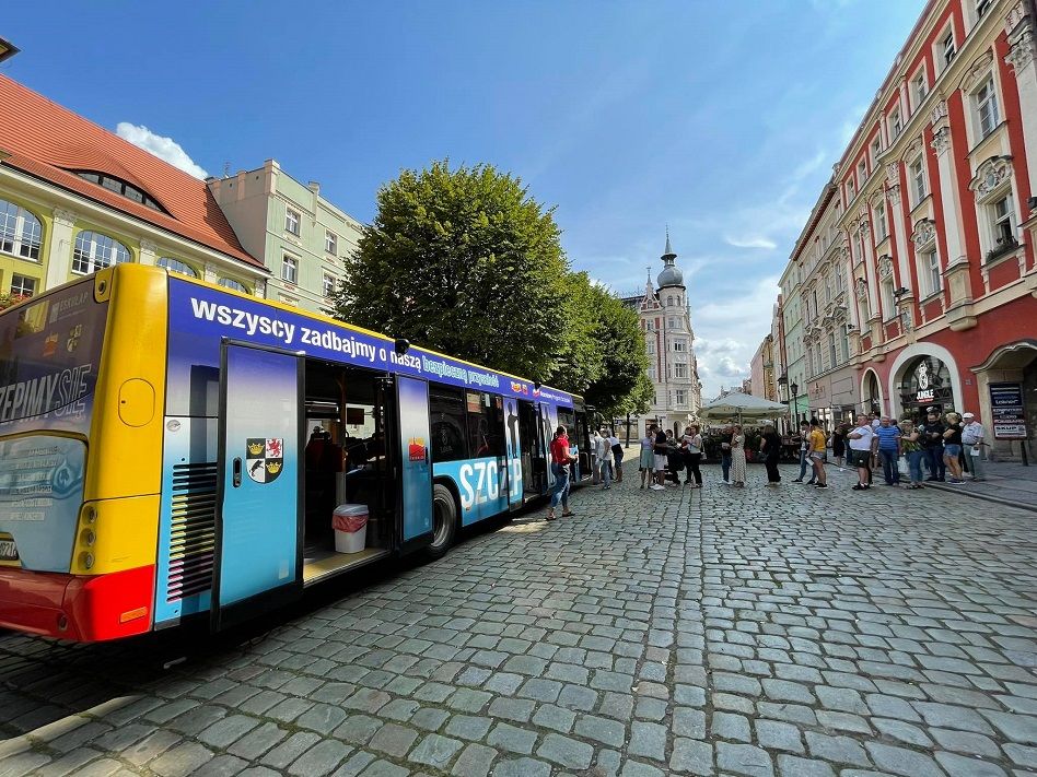 Świdnica: Szczepienia w autobusie
