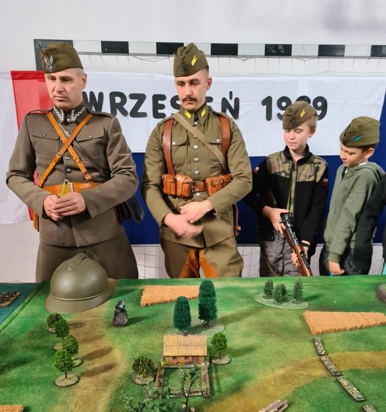 Pastuchów: Lekcja historii
