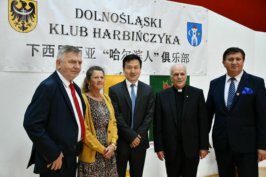 Świebodzice: Polacy na Dalekim Wschodzie