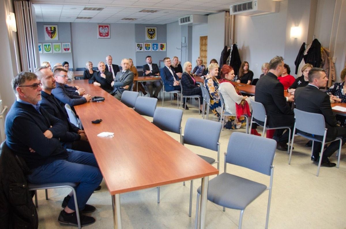 powiat świdnicki: Nagrody dla nauczycieli
