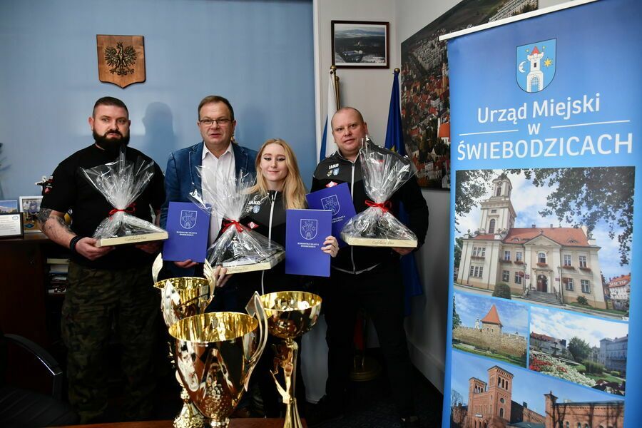 Świebodzice: Sukces goni sukces