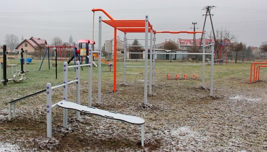 Roztoka: Zmodernizowany plac