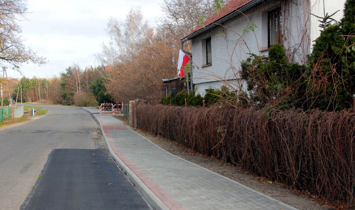 Dzierzków: Nowy chodnik