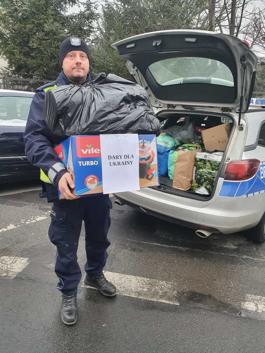 Świdnica/powiat świdnicki: Policjanci też zbierali