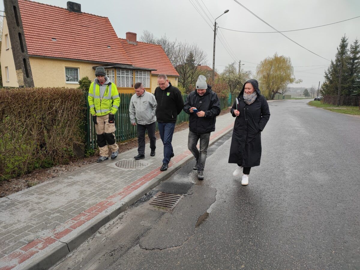 Sady: Chodnik już gotowy