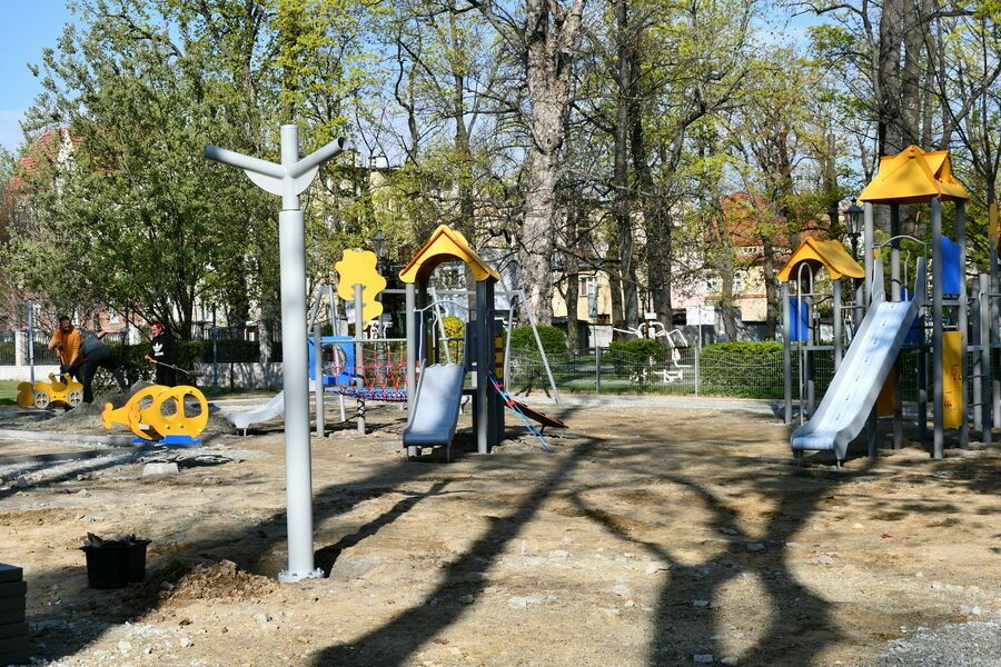 Świebodzice: Prace ruszyły