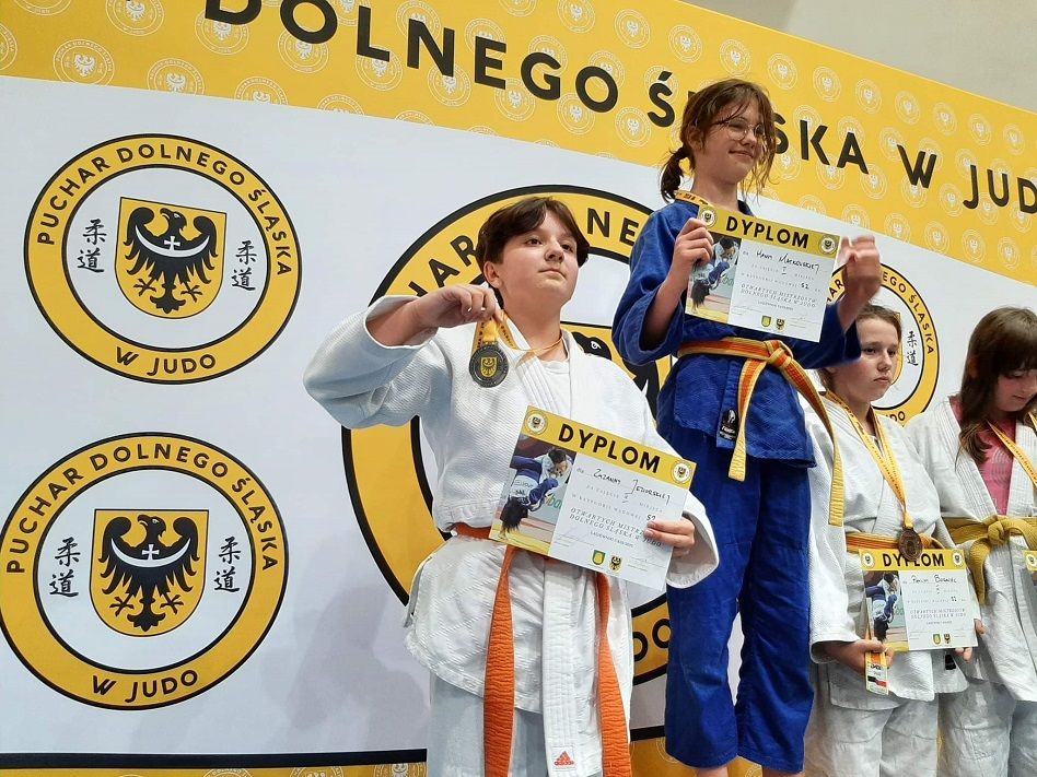 Roztoka: Siostry z medalami