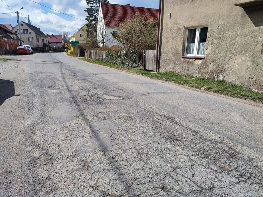 Wiry: Chodnik już wkrótce
