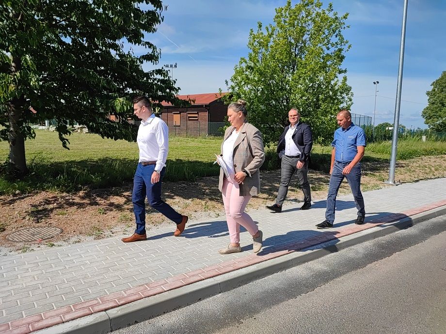 Wirki: Zrobili chodnik