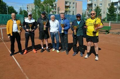 Żarów: Rywalizowali w deblu