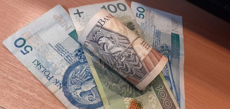powiat świdnicki: Straciła na kryptowalutach
