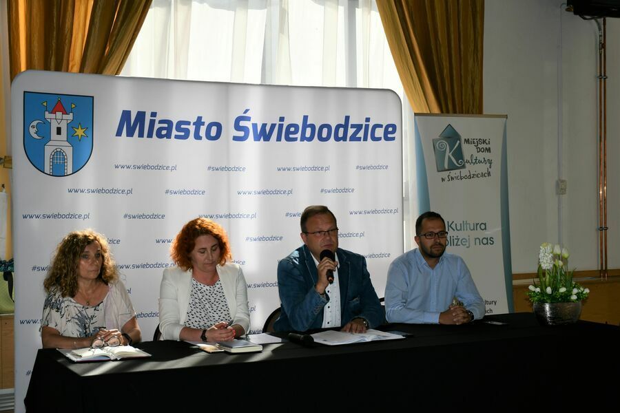 Świebodzice: Dialog w sprawie "Koniczynki"