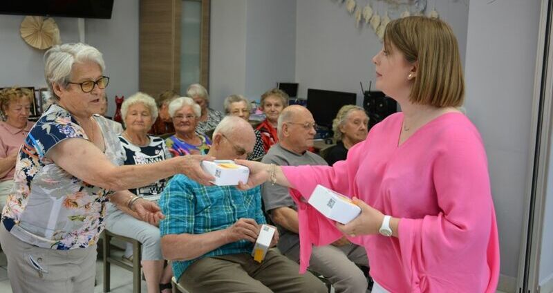 Strzegom: Opaski dla seniorów