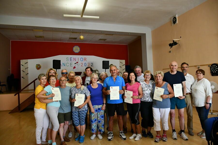 Świebodzice: Brawa dla seniorów