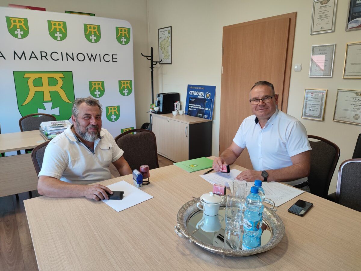 Mysłaków: Na remont elewacji