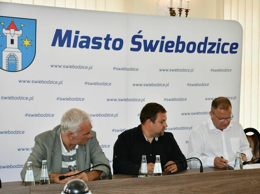 Świebodzice: Kanalizacja na Olszańskiej