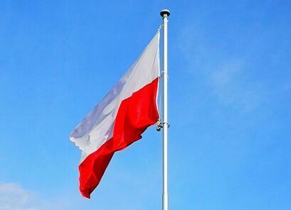 Żarów: Zainstalowali maszt