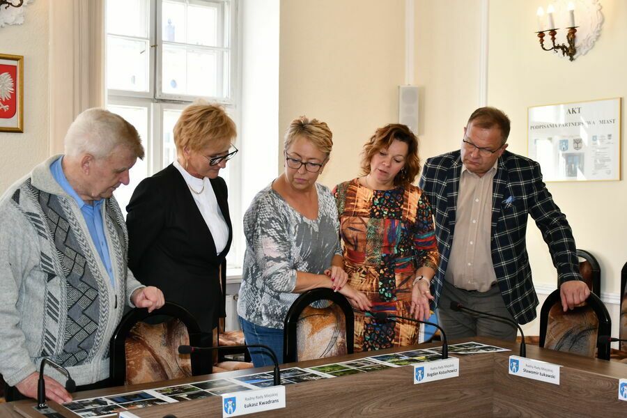 Świebodzice: Ukwiecone balkony
