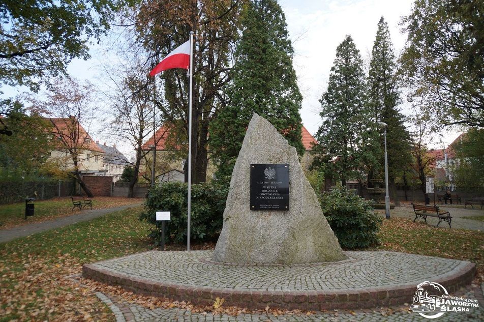Jaworzyna Śląska: Na maszt i flagę