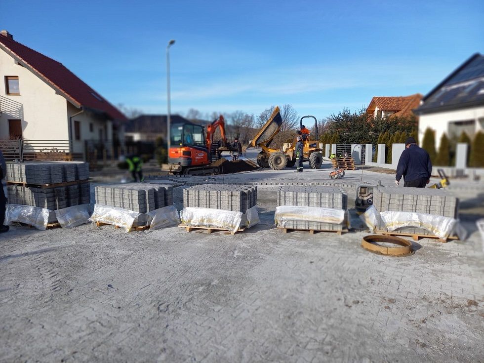 Bystrzyca Górna: Gwarno na Osiedlu Sowim