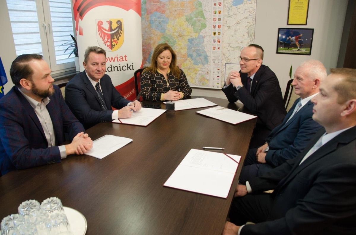 powiat świdnicki: Na rzecz zrównoważonej energetyki