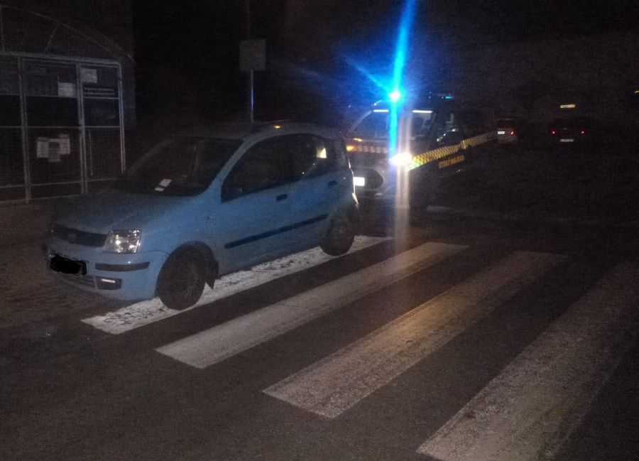 Świdnica: Zaparkował na przejściu