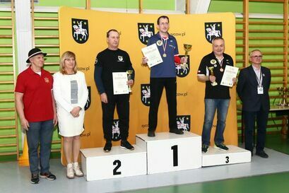 Żarów: Łucznicy na podium