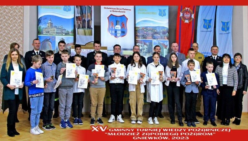 Gniewków: Młodzież zapobiega pożarom